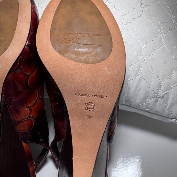 Donald J. Pliner open toed, sling back heels, tortoise shell, size 10M - Picture 7 of 8